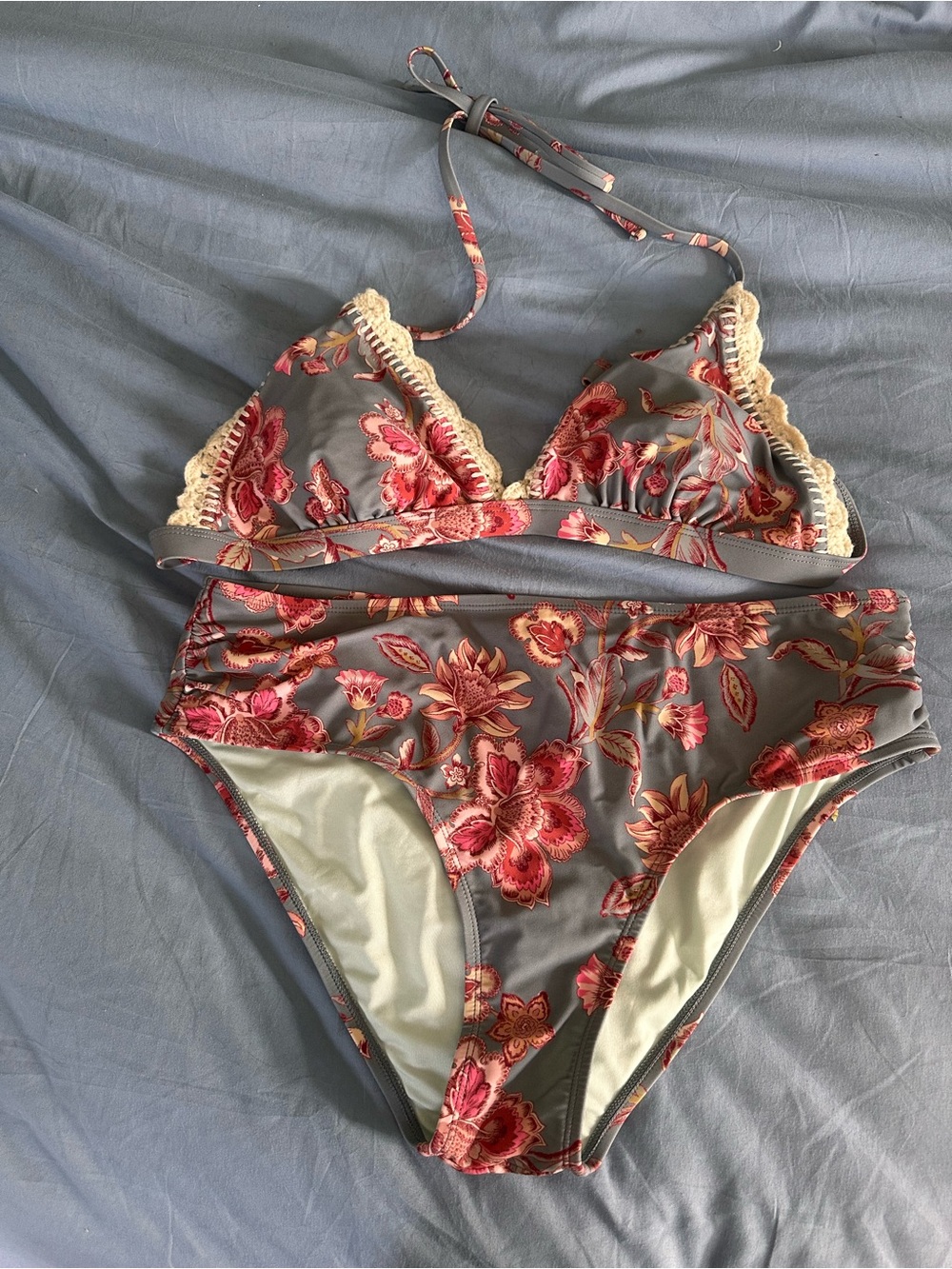 Cupshe Gray Floral Crochet Trim Two-Piece Bikini